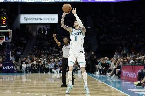 重磅乐球NBA公交上看进球集锦_重磅乐球NBA公交上看进球集锦在线观看_免费看直播