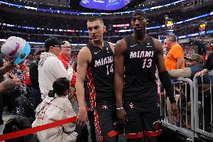 免费球神NBA火车上看比赛回放_免费球神NBA火车上看比赛回放在线观看_免费看直播