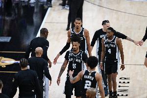 劲球NBA宿舍看直播_劲球NBA宿舍看直播在线观看_免费看直播