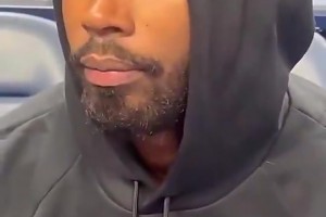 极速蜘蛛NBA地铁上看比赛回放