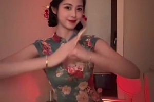 01国语解说低调看直播